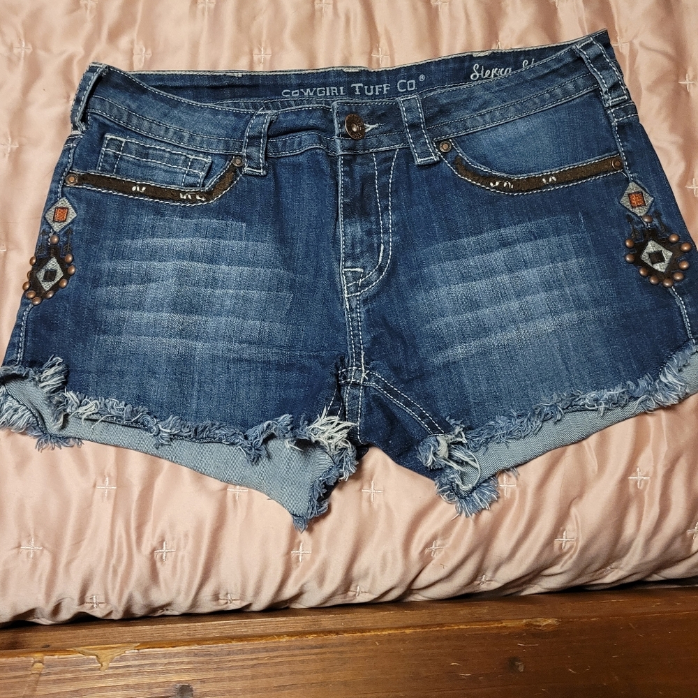 COWGIRL TUFF DENIM SHORTS. LIKE NEW NO TAGS